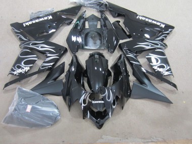Carénage Kawasaki ZX10R 2003-2005 - Noir avec Blanc Flamme Bon Marché